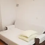Diridonda דירה