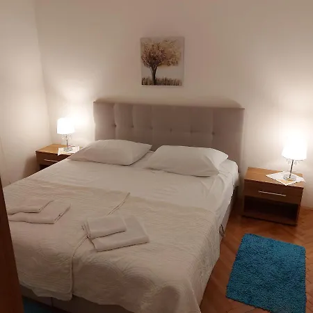 Diridonda Apartament *