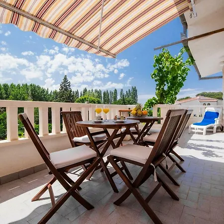 Apartament Diridonda *