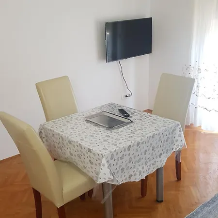 Διαμέρισμα Diridonda Omiš